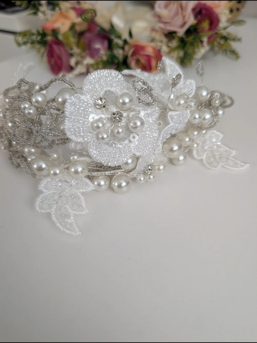 White Pearl & Lace Bridal Hairpiece